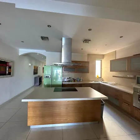 Luxury Seaside In * Sliema